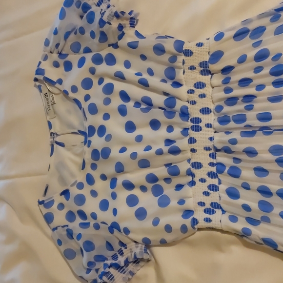 Dress - Picture 2 of 2